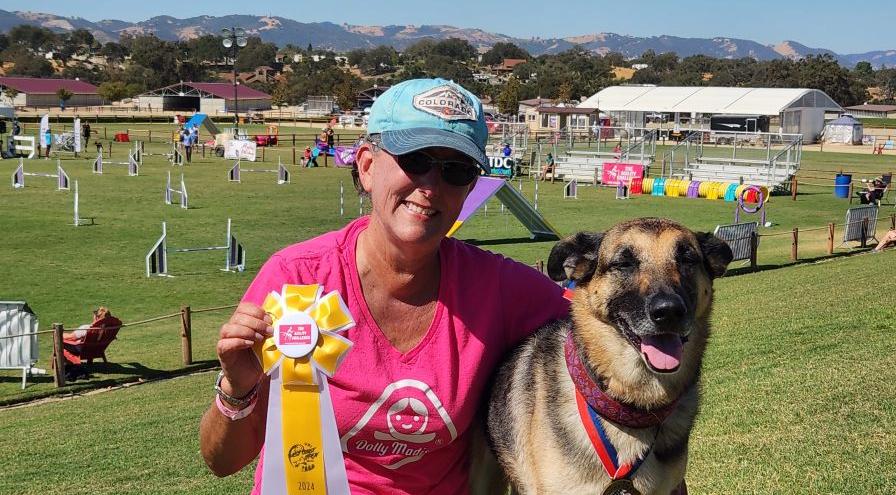 Loni Gaudet and Dolly hps